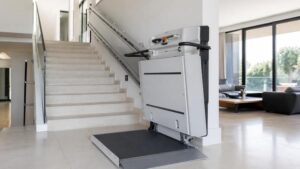 Monte charge pour personnes handicapées : tout ce qu'il faut savoir